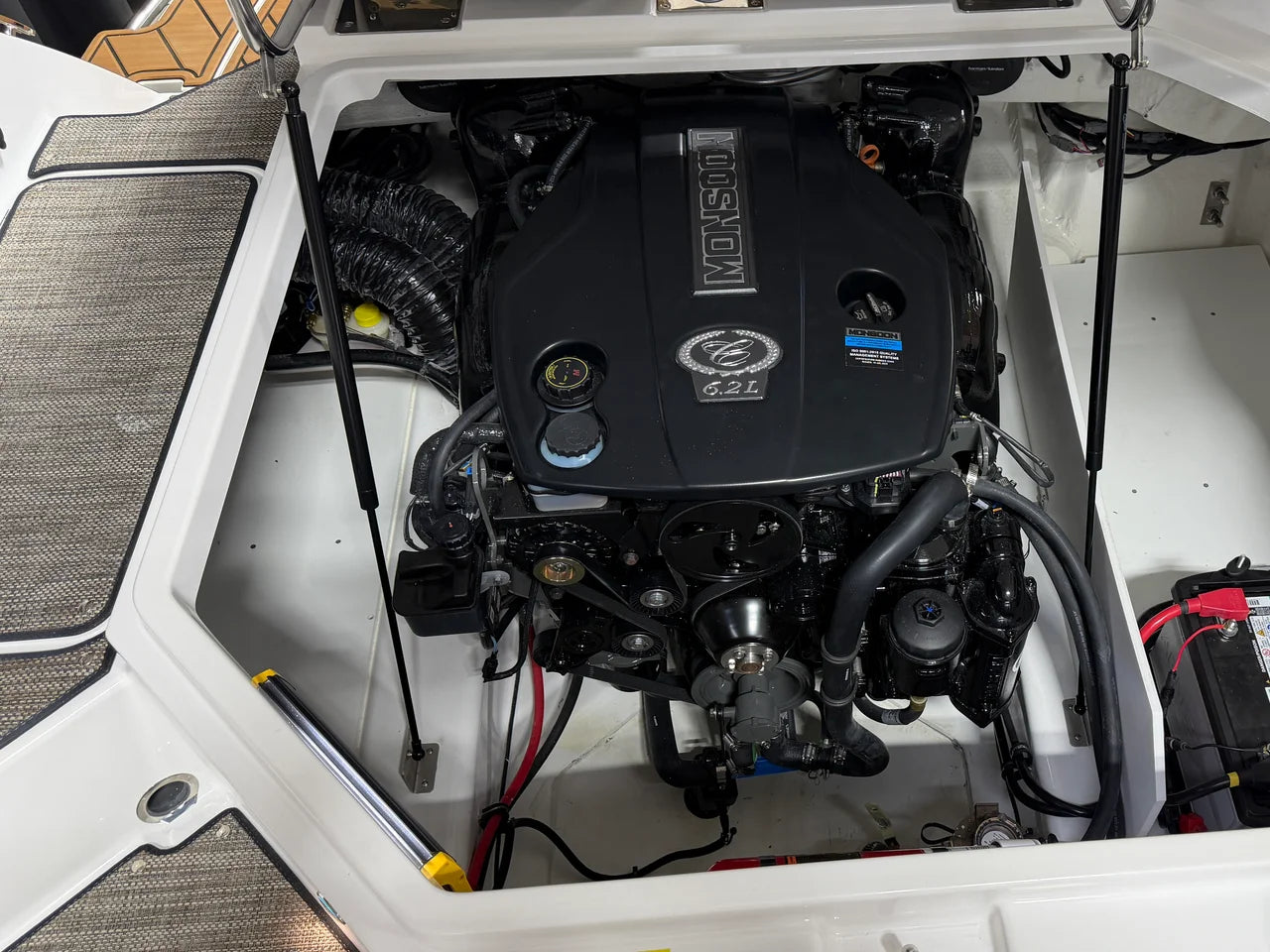 2027 Cobalt R8 28.0 feet, Crosslake, Minnesota #32