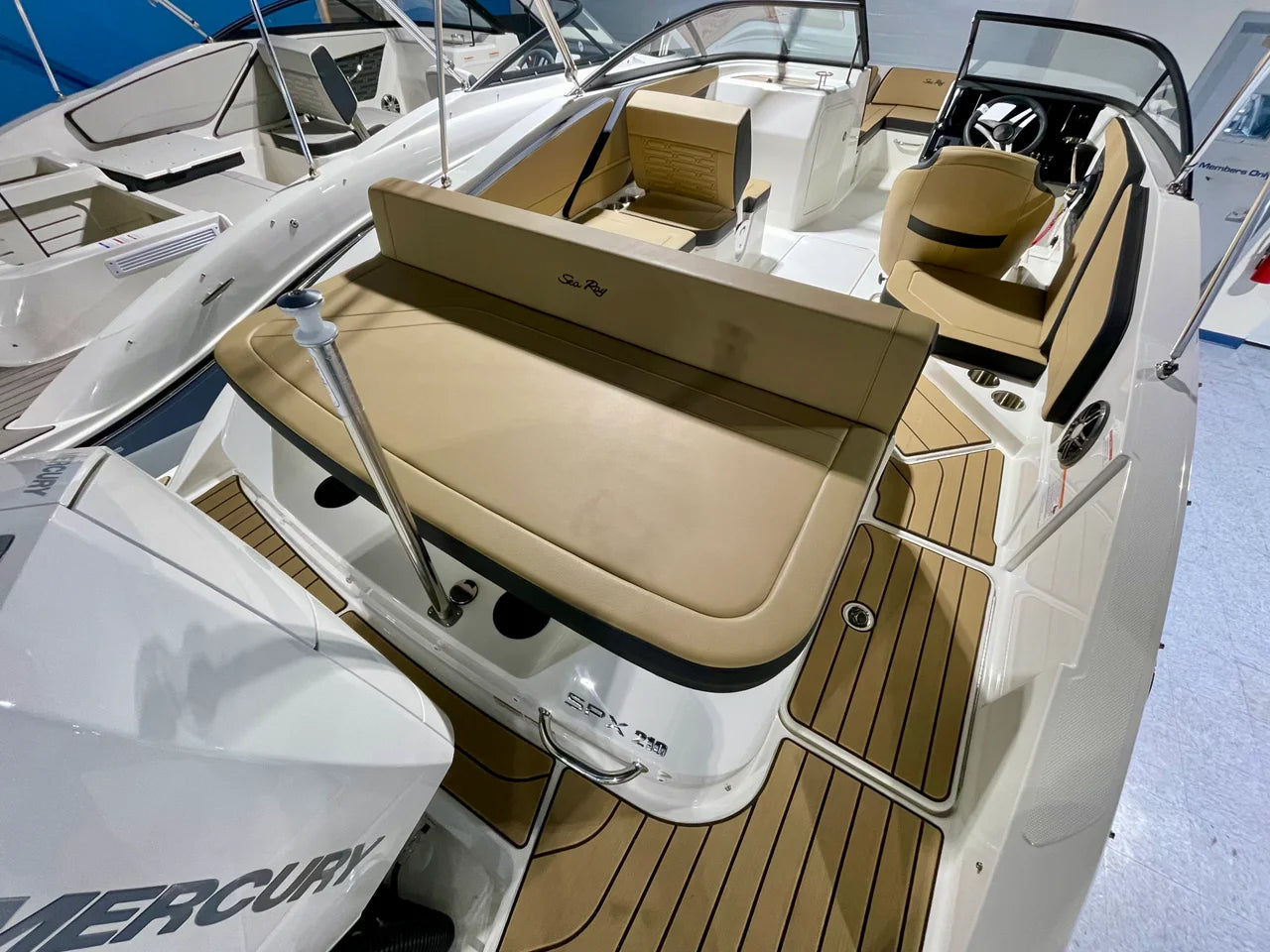 2026 Sea Ray SPX 210 Outboard 21.0 feet, Danvers, Massachusetts #3