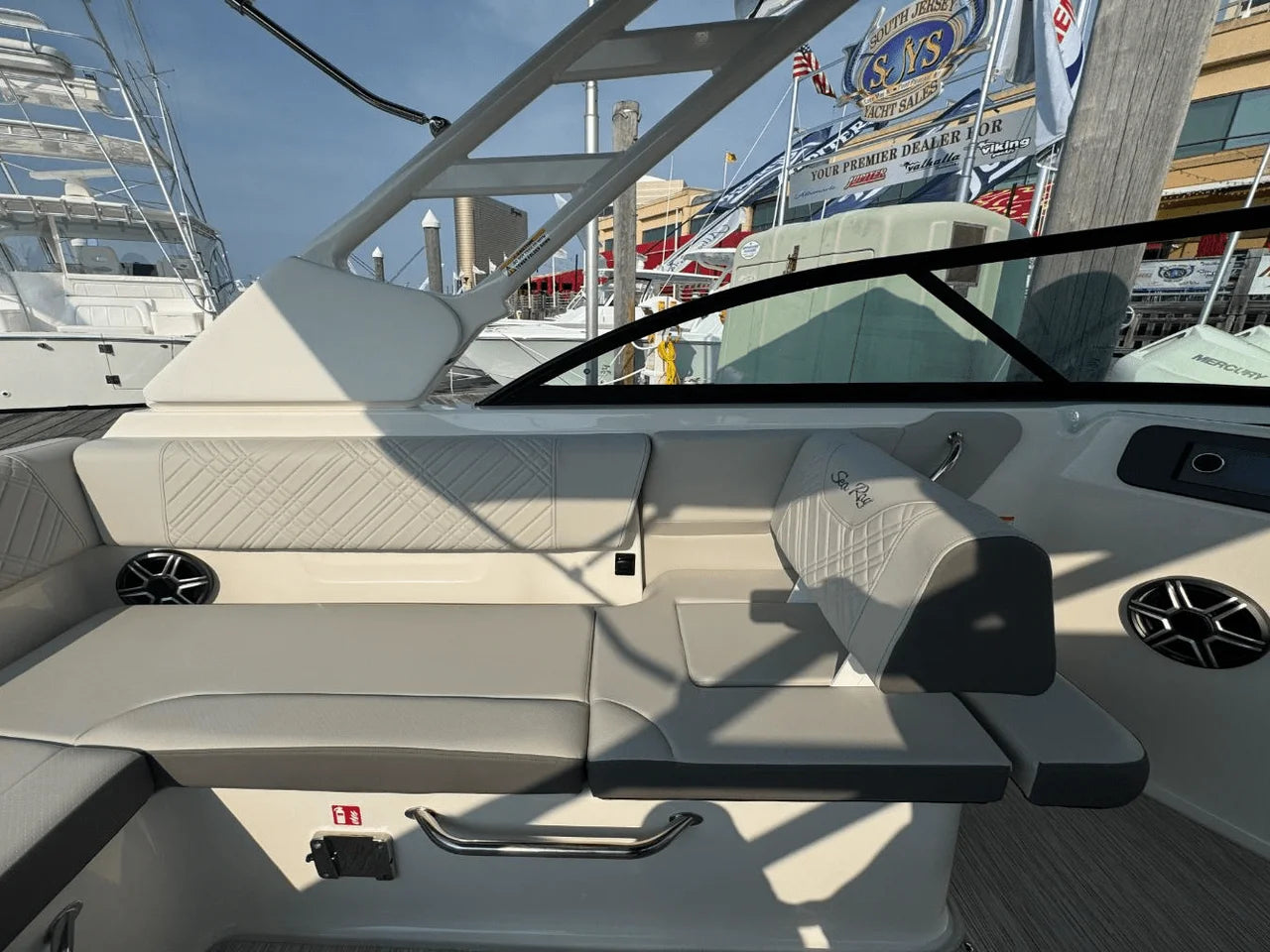 2026 Sea Ray SDX 230 Outboard 23.0 feet, Somers Point, New Jersey #11