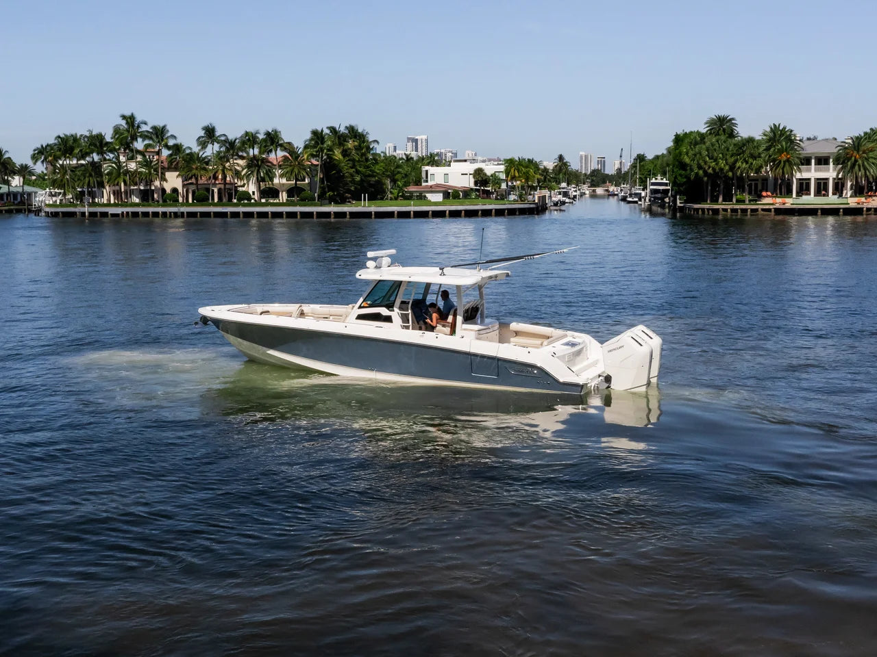 2024 Boston Whaler 380 OUTRAGE 38.0 feet, Ft. Lauderdale, FL #1