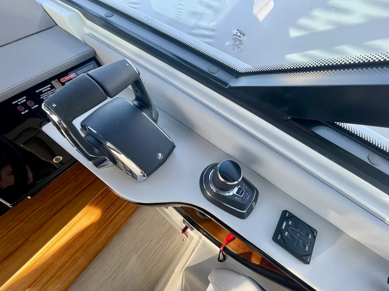 2026 Sea Ray Sundancer 370 Outboard 37.0 feet, Danvers, Massachusetts #10