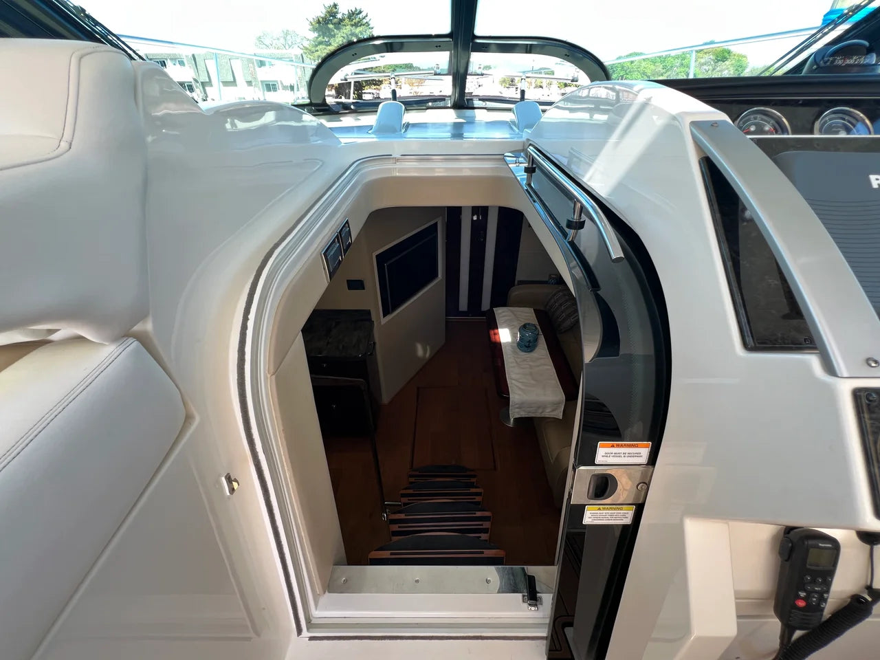 2015 Sea Ray 410 Sundancer 41.0 feet, Huntington, NY #40