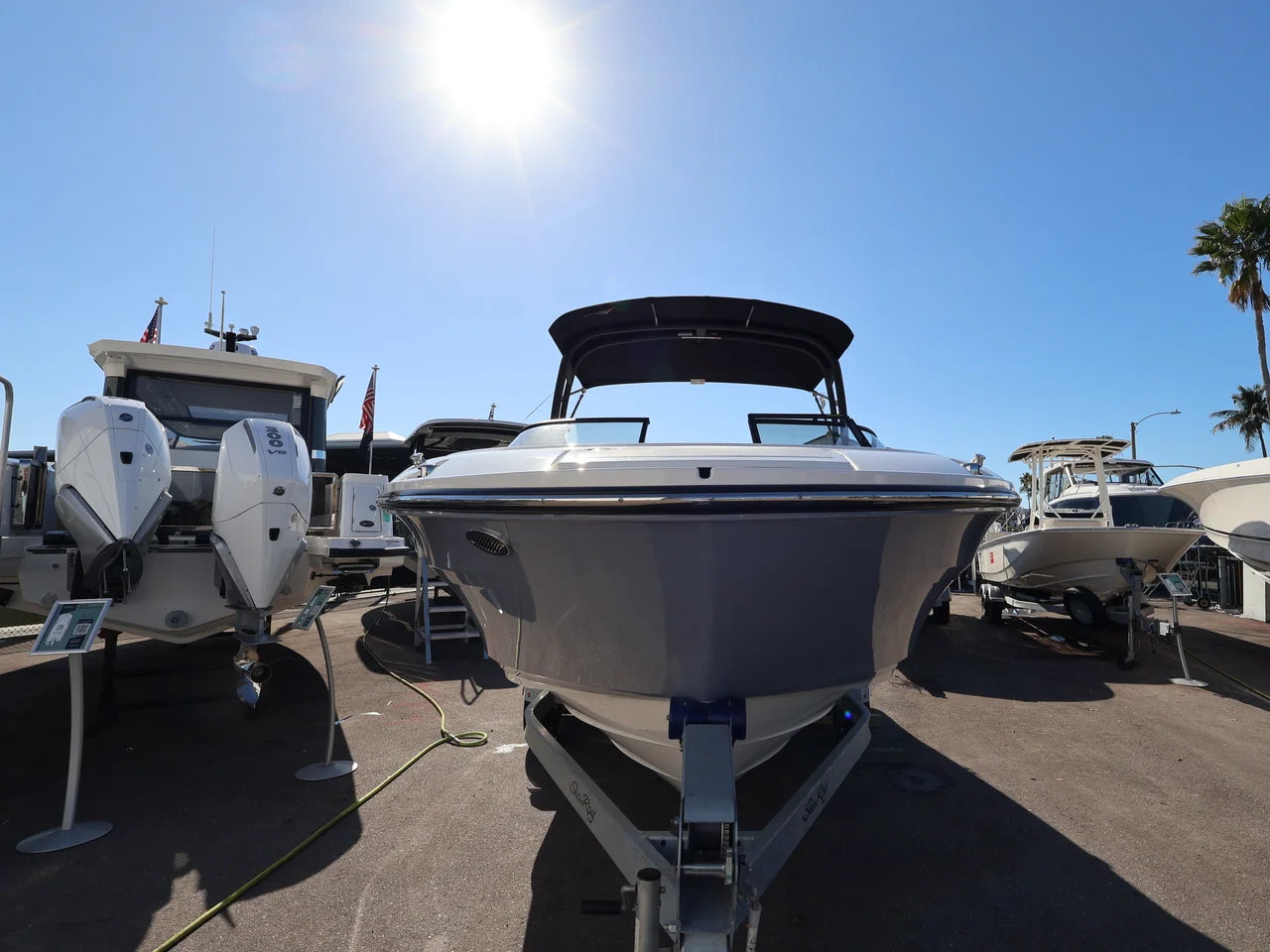 2026 Sea Ray SPX 210 Outboard 21.0 feet, Naples, Florida #3