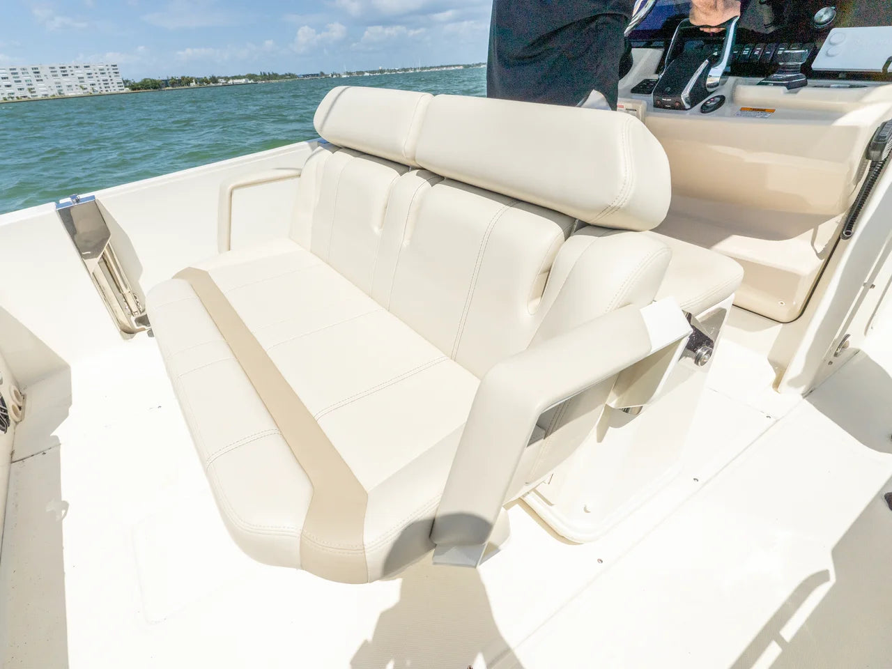 2023 Boston Whaler DAUNTLESS 28.0 feet, St Petersburg, FL #18