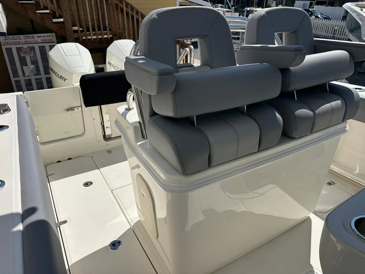 2027 Boston Whaler 250 Outrage 25.0 feet, Key Largo, FL #11