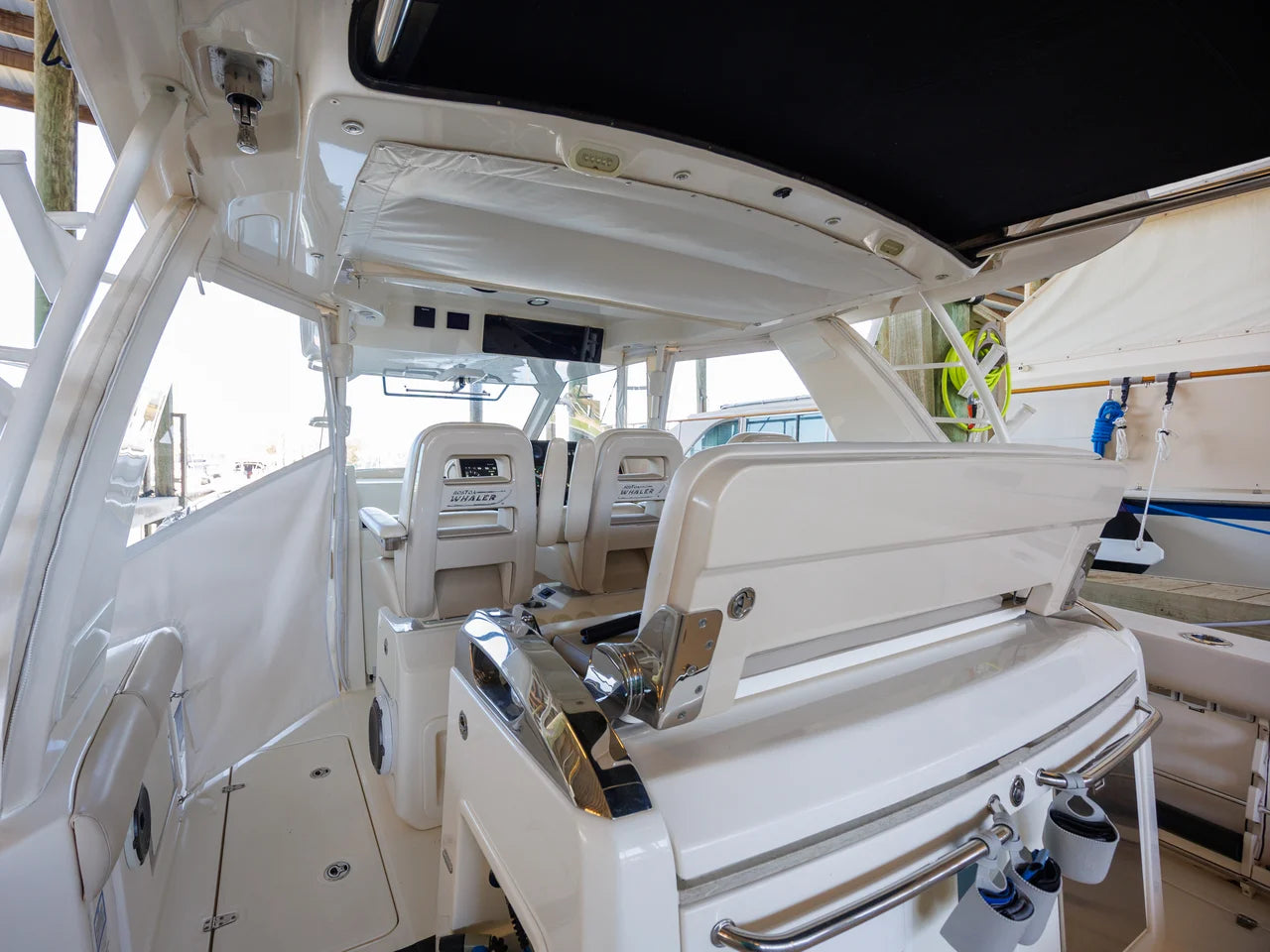 2019 Boston Whaler 420 OUTRAGE 42.0 feet, Seabrook, TX #14