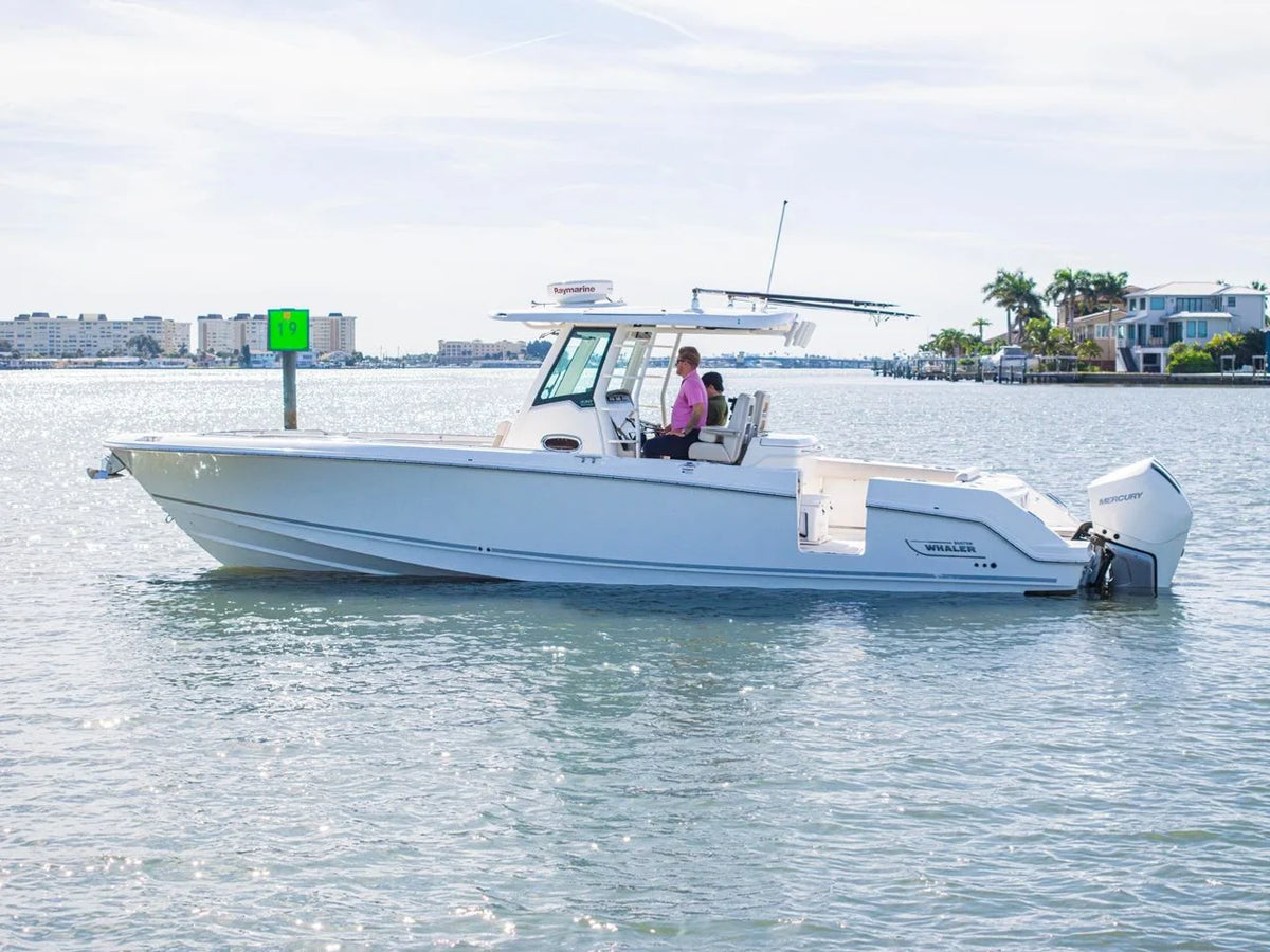 2022 Boston Whaler 330 OUTRAGE 33.0 feet, St Petersburg, FL #4
