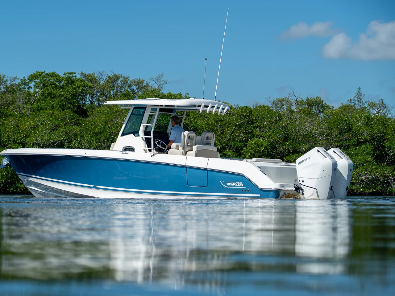 2026 Boston Whaler 330 Outrage 33.0 feet, Fort Myers, FL #2