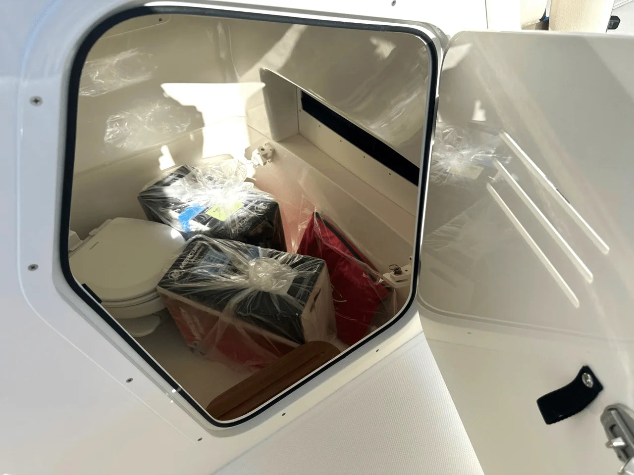 2025 Boston Whaler 280 Dauntless 28.0 feet, Charleston, SC #18
