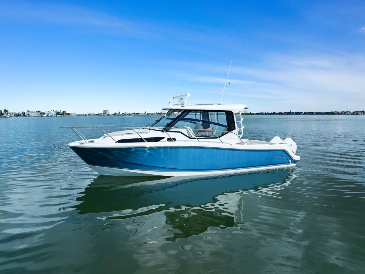2023 Boston Whaler 325 CONQUEST 32.0 feet, St Petersburg, FL #3