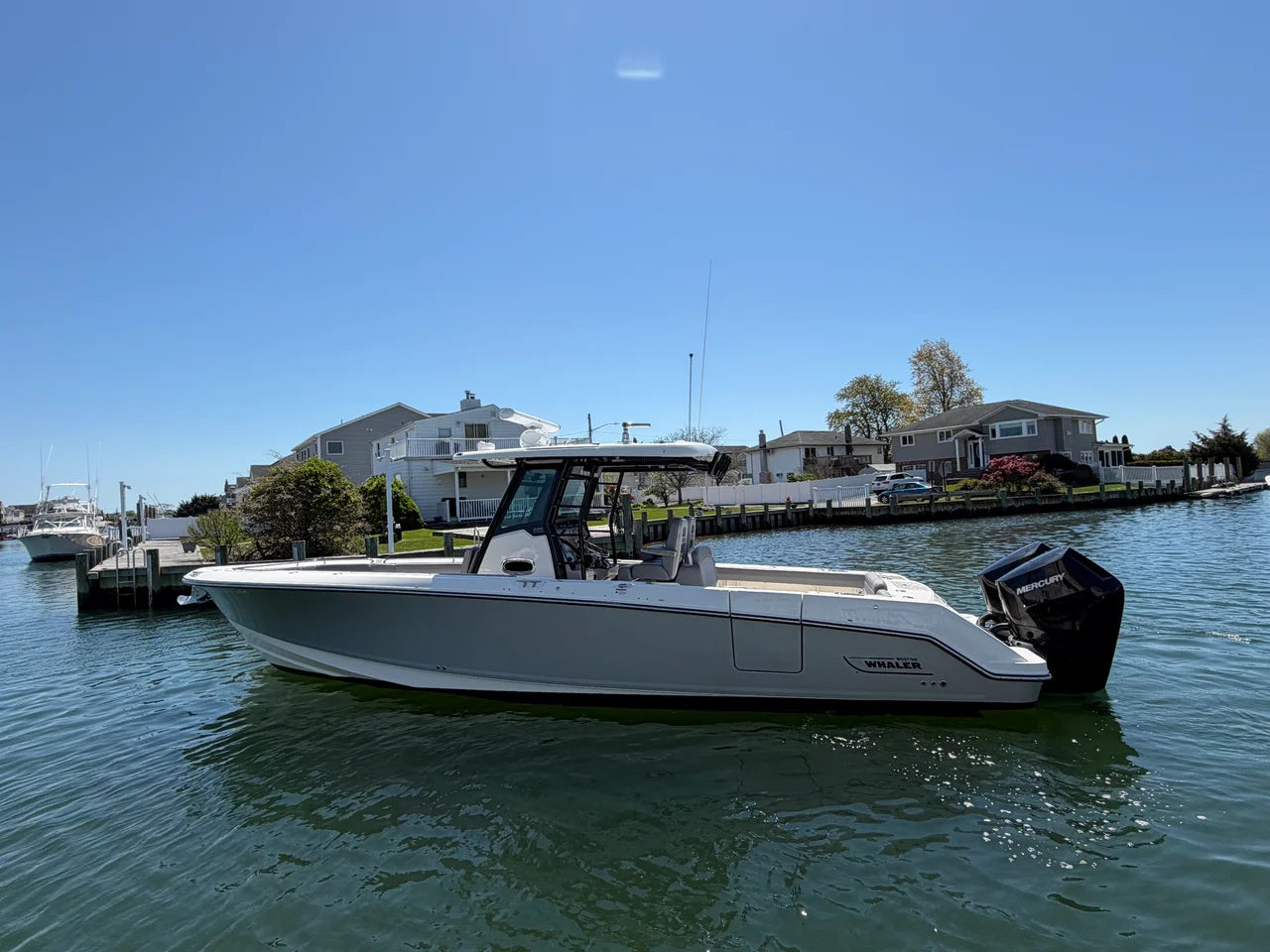 2024 Boston Whaler 330 OUTRAGE 33.0 feet, Huntington, NY #4