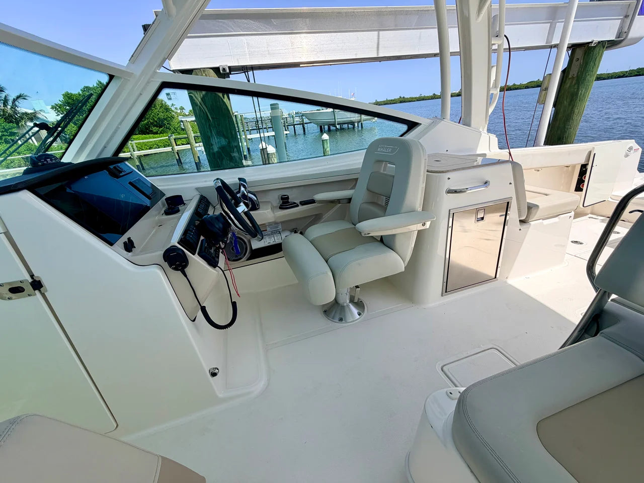 2022 Boston Whaler 280 VANTAGE 28.0 feet, Jupiter, Florida #9