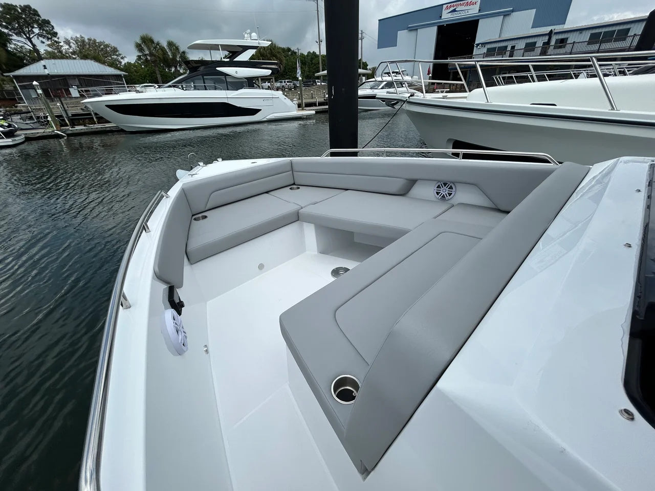 2026 Cruisers Yachts 38 VTR EC 38.0 feet, Pensacola, Florida #28