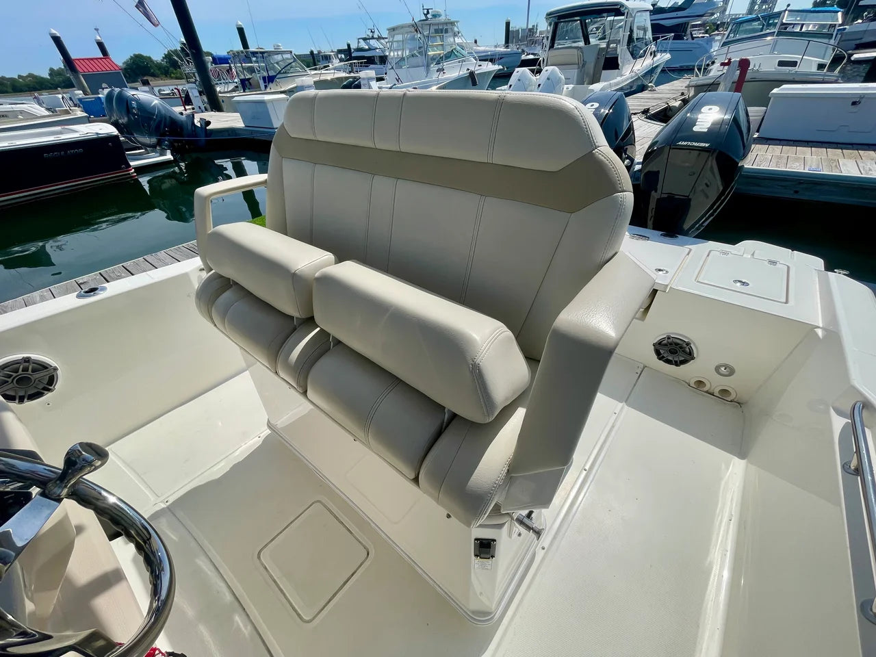 2023 Boston Whaler 280 DAUNTLESS 28.0 feet, Quincy, MA #13