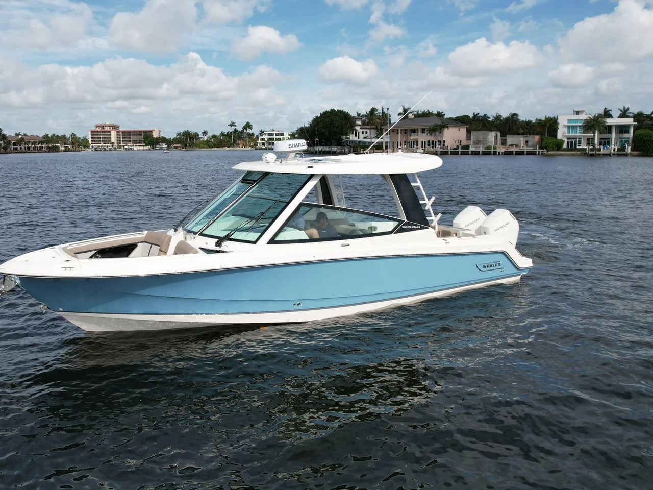 2027 Boston Whaler 330 Vantage 33.0 feet, Pompano Beach, Florida #1