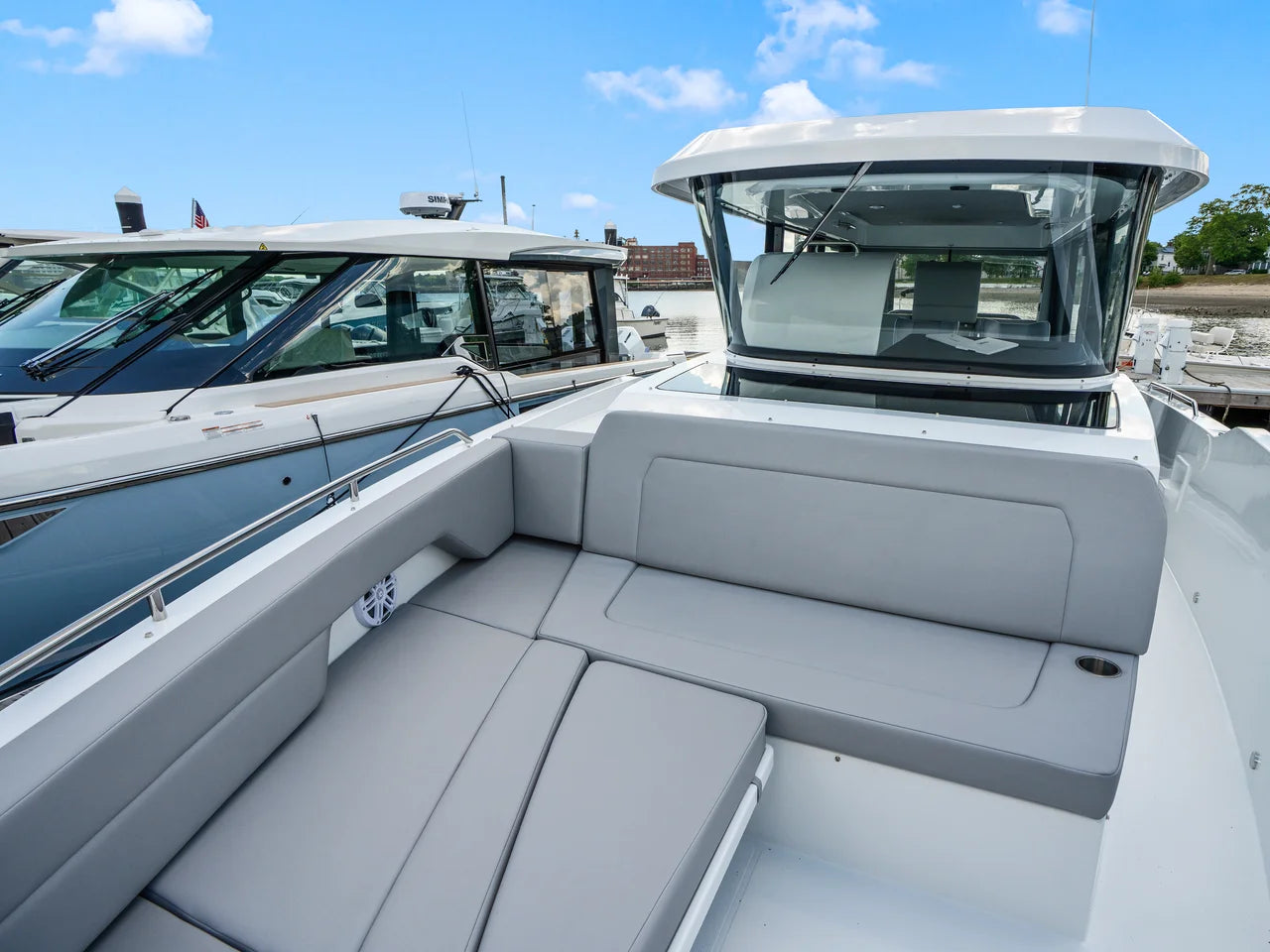 2026 Cruisers Yachts 38 VTR EC 38.0 feet, Quincy, MA #39