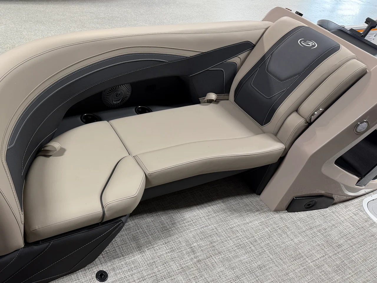 2027 Barletta CABRIO22UC 22.0 feet, Nisswa, Minnesota #13