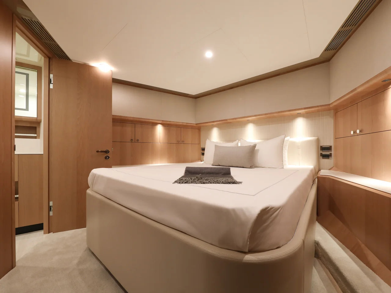 2026 Ocean Alexander 28L 95.0 feet, Pompano Beach, FL #67