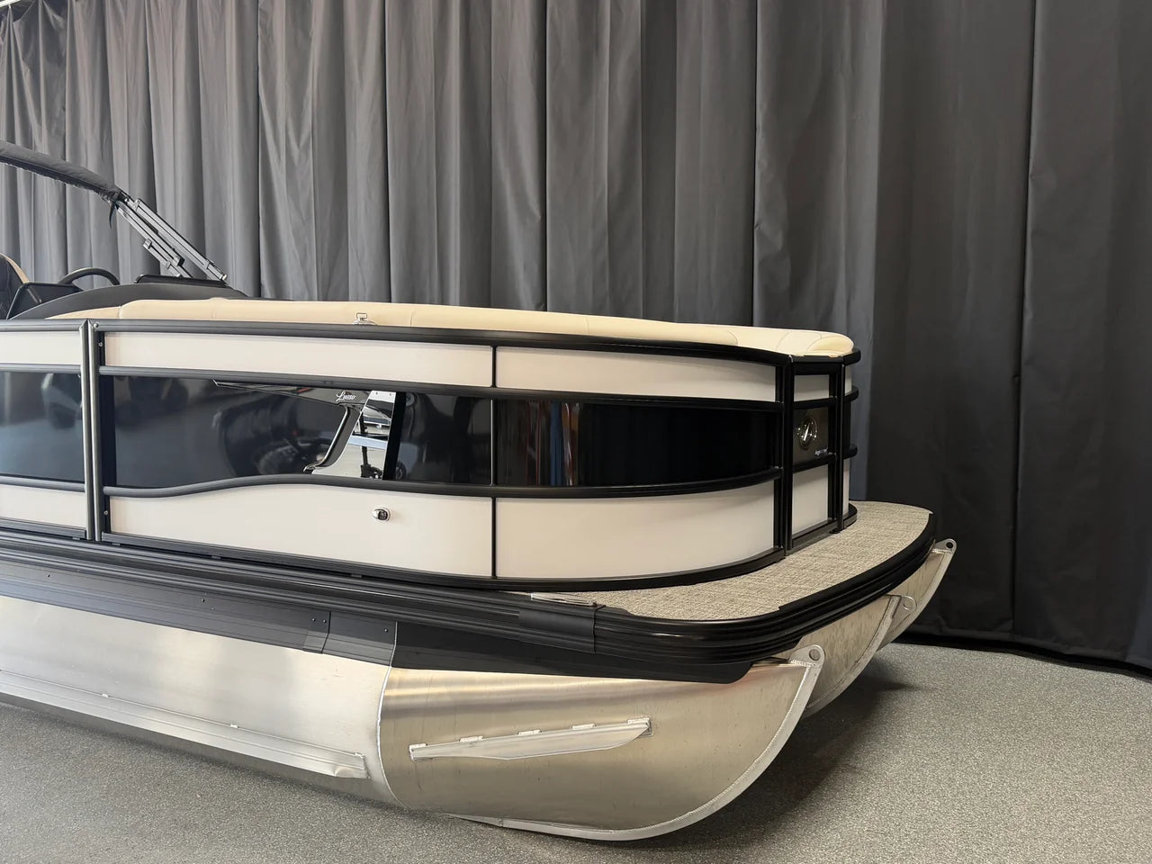 2027 Barletta LUSSO23QCSS 23.0 feet, Nisswa, Minnesota #4