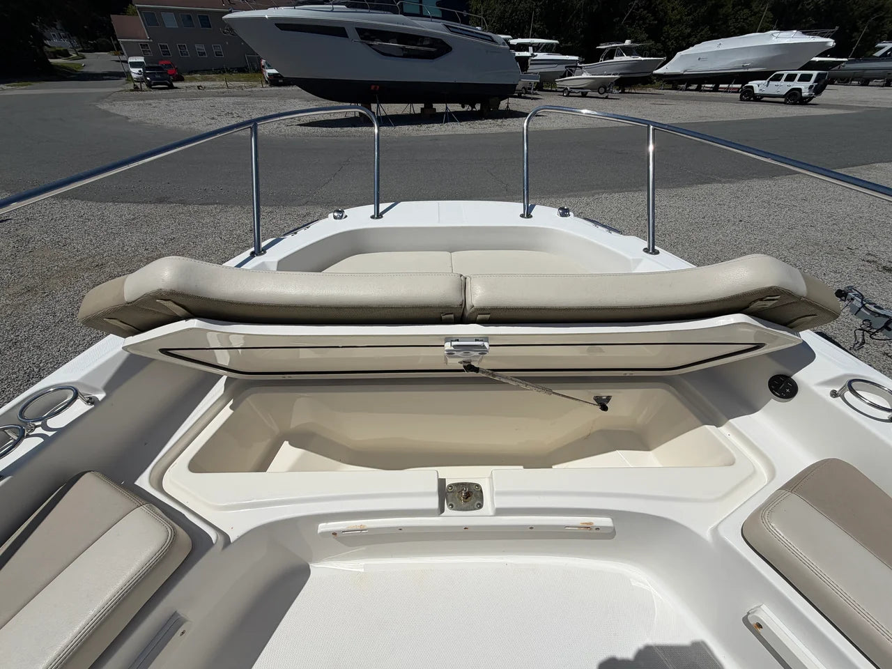2020 Boston Whaler 210 DAUNTLESS 21.0 feet, Quincy, MA #11
