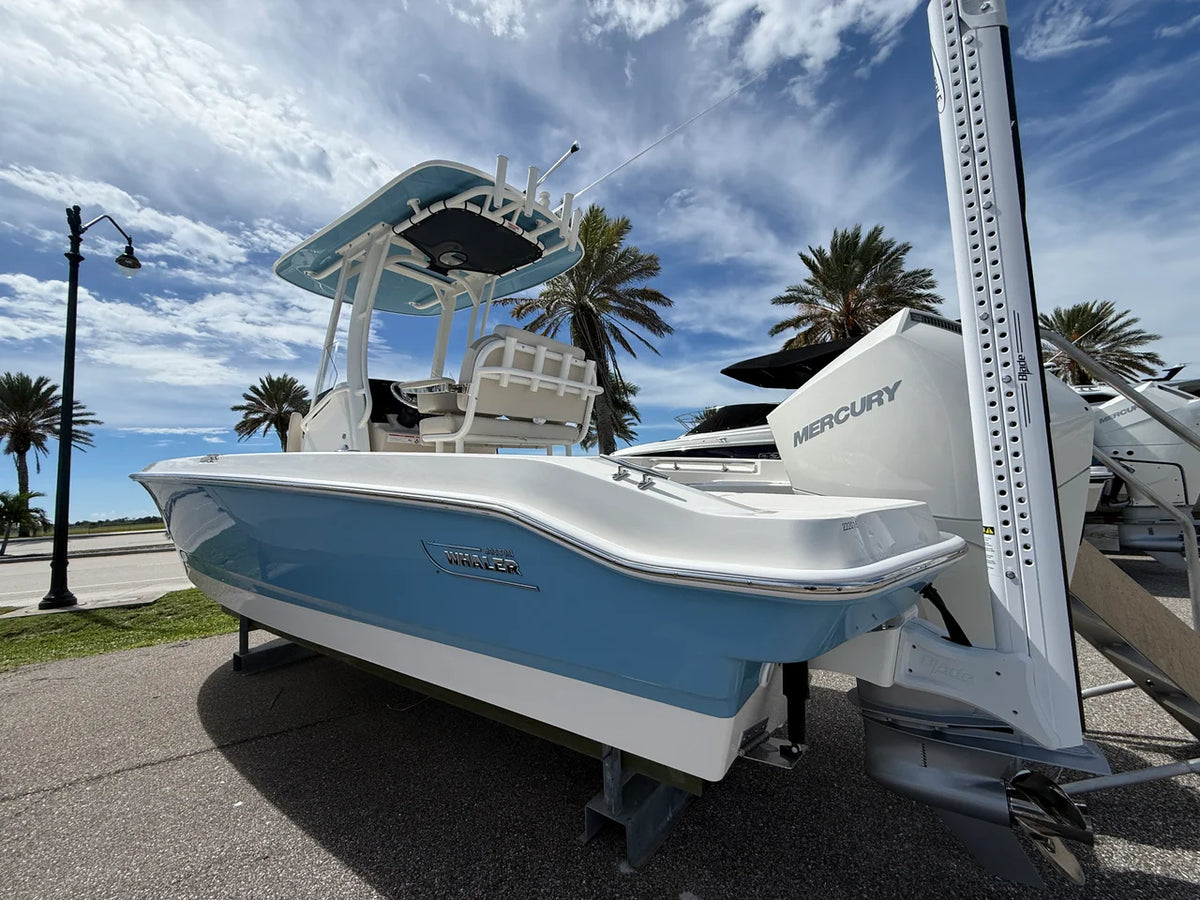 2027 Boston Whaler 220 Dauntless 22.0 feet, Venice, Florida #1
