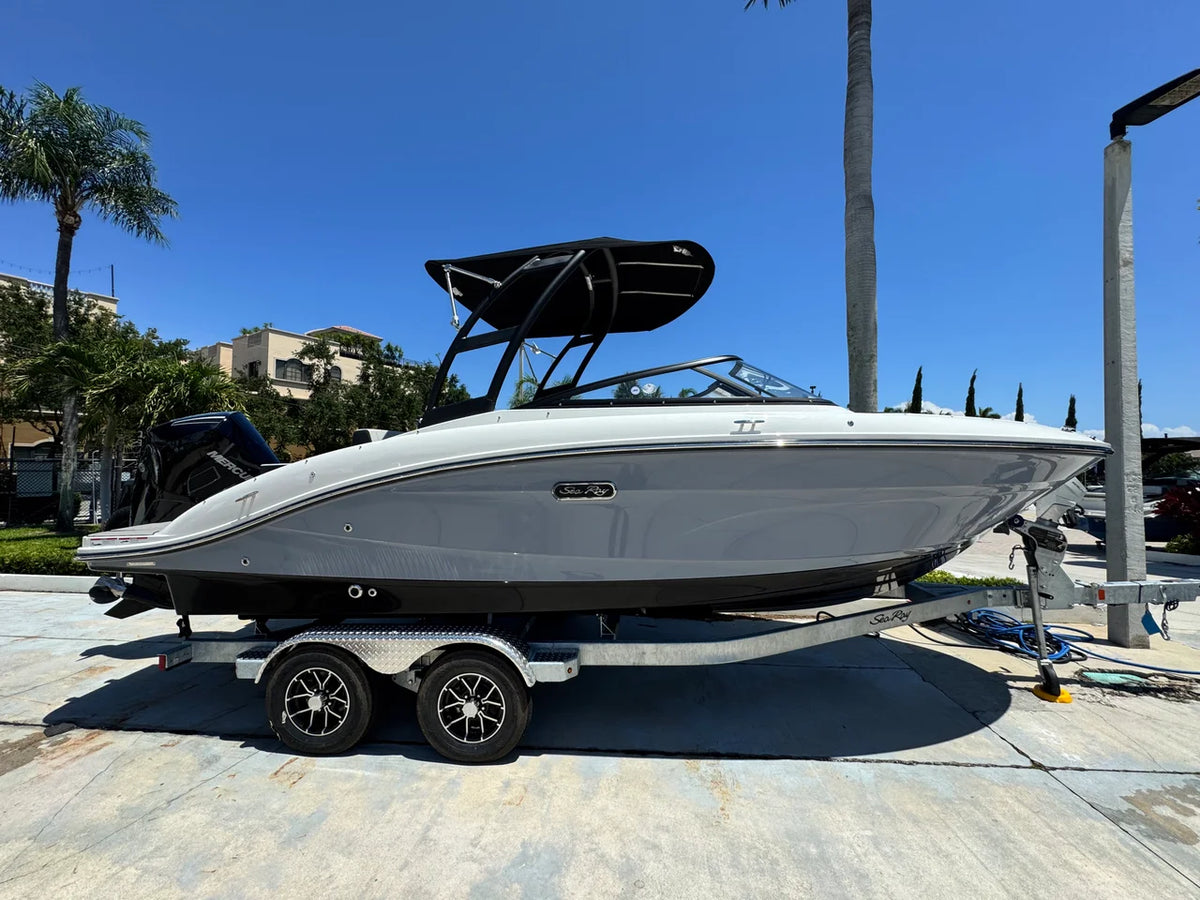 2026 Sea Ray SPX 210 Outboard 21.0 feet, Pompano Beach, Florida #1