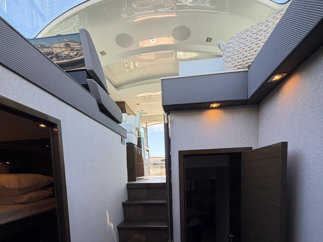 2020 Cruisers Yachts 50 CANTIUS 50.0 feet, Fort Myers, FL #19