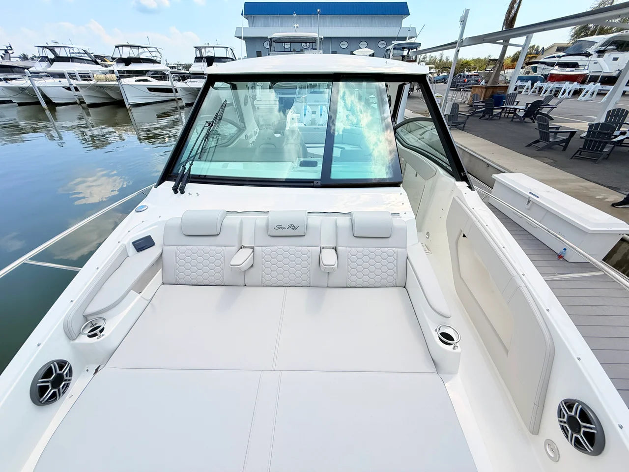 2026 Sea Ray Sundancer 320 Outboard 32.0 feet, St Petersburg, FL #68