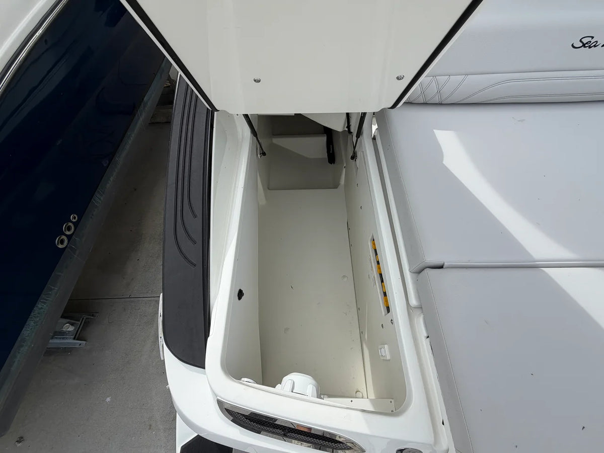 2027 Sea Ray SLX 280 Outboard 28.0 feet, Stuart, Florida #9
