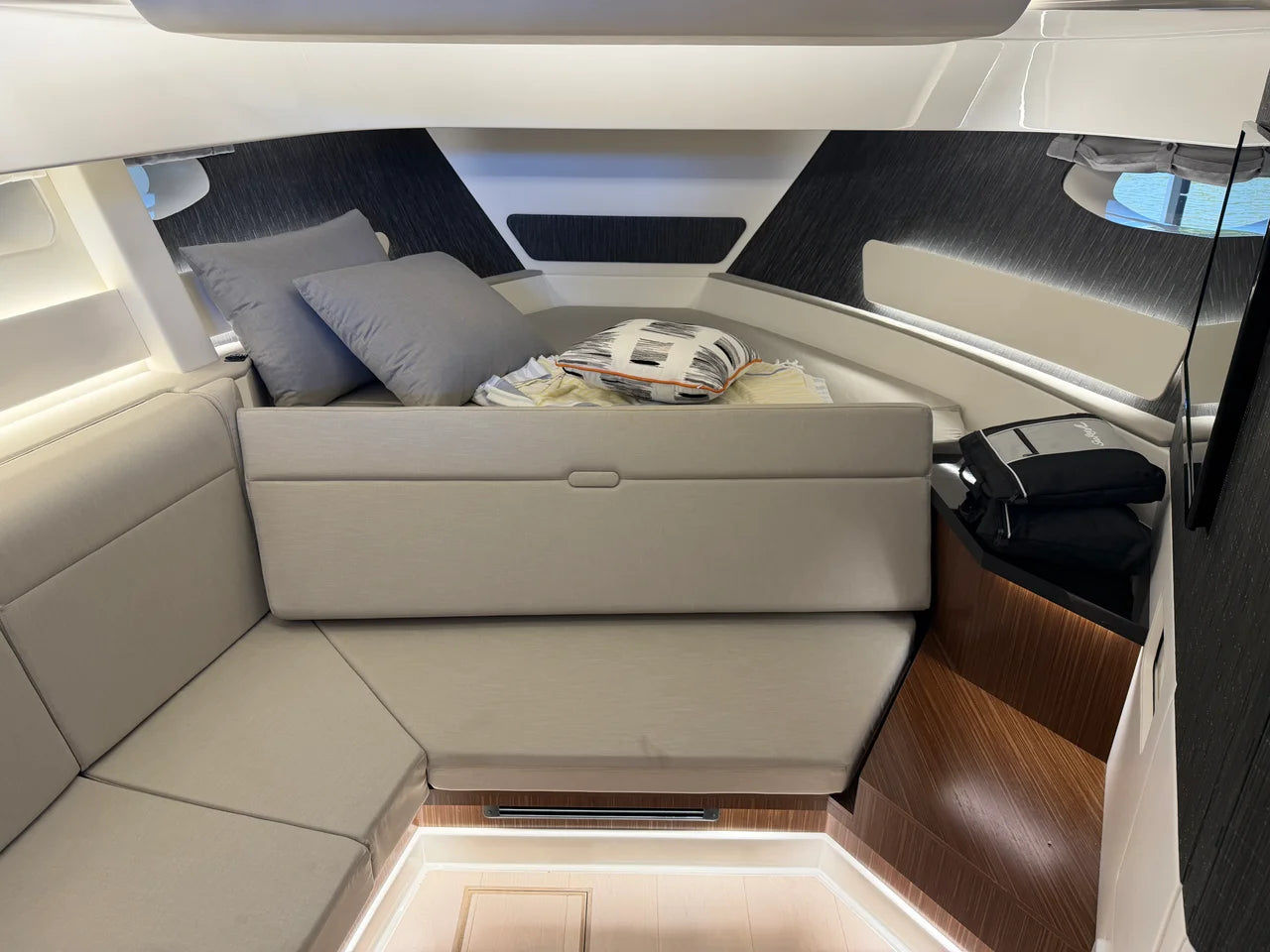 2023 Sea Ray 370 DA 37.0 feet, Lake Ozark, MO #21