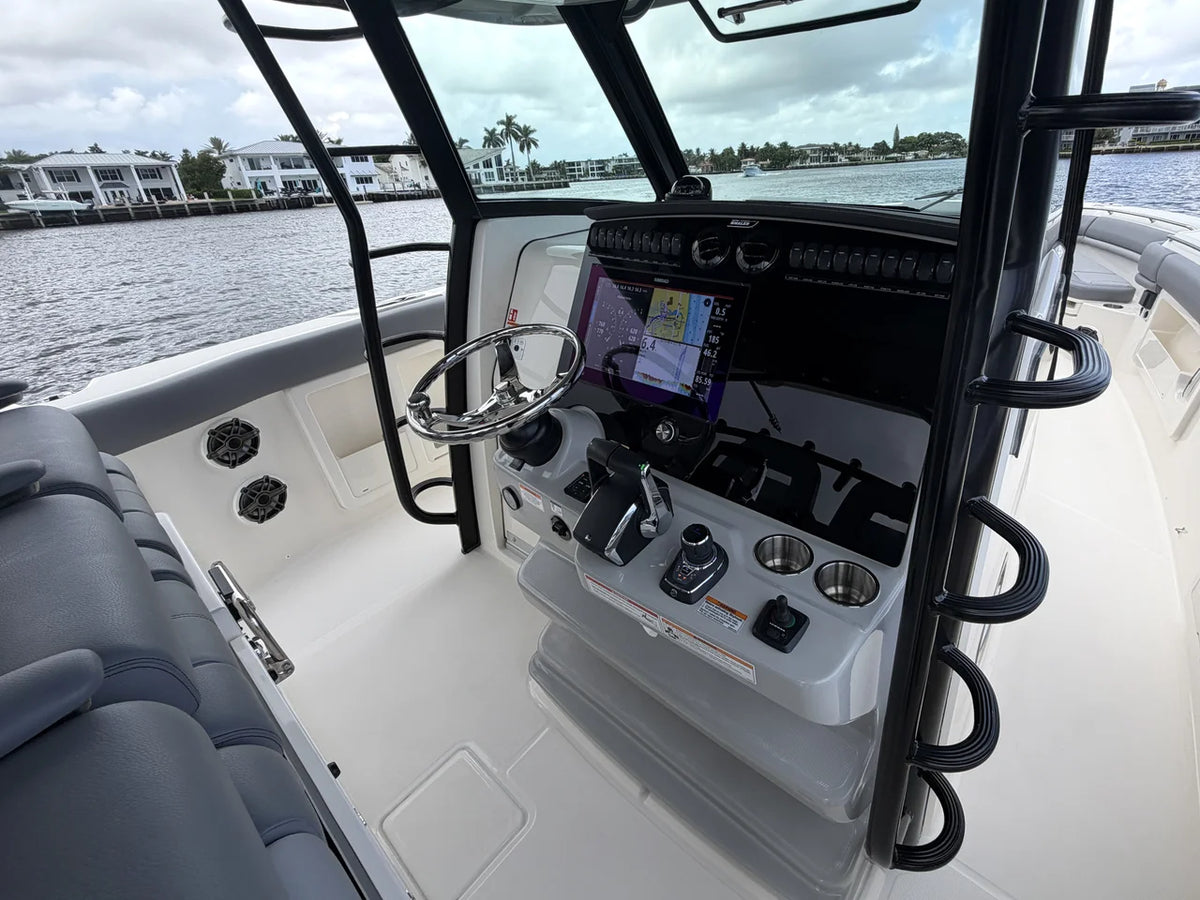 2027 Boston Whaler 380 Outrage 38.0 feet, Pompano Beach, Florida #32