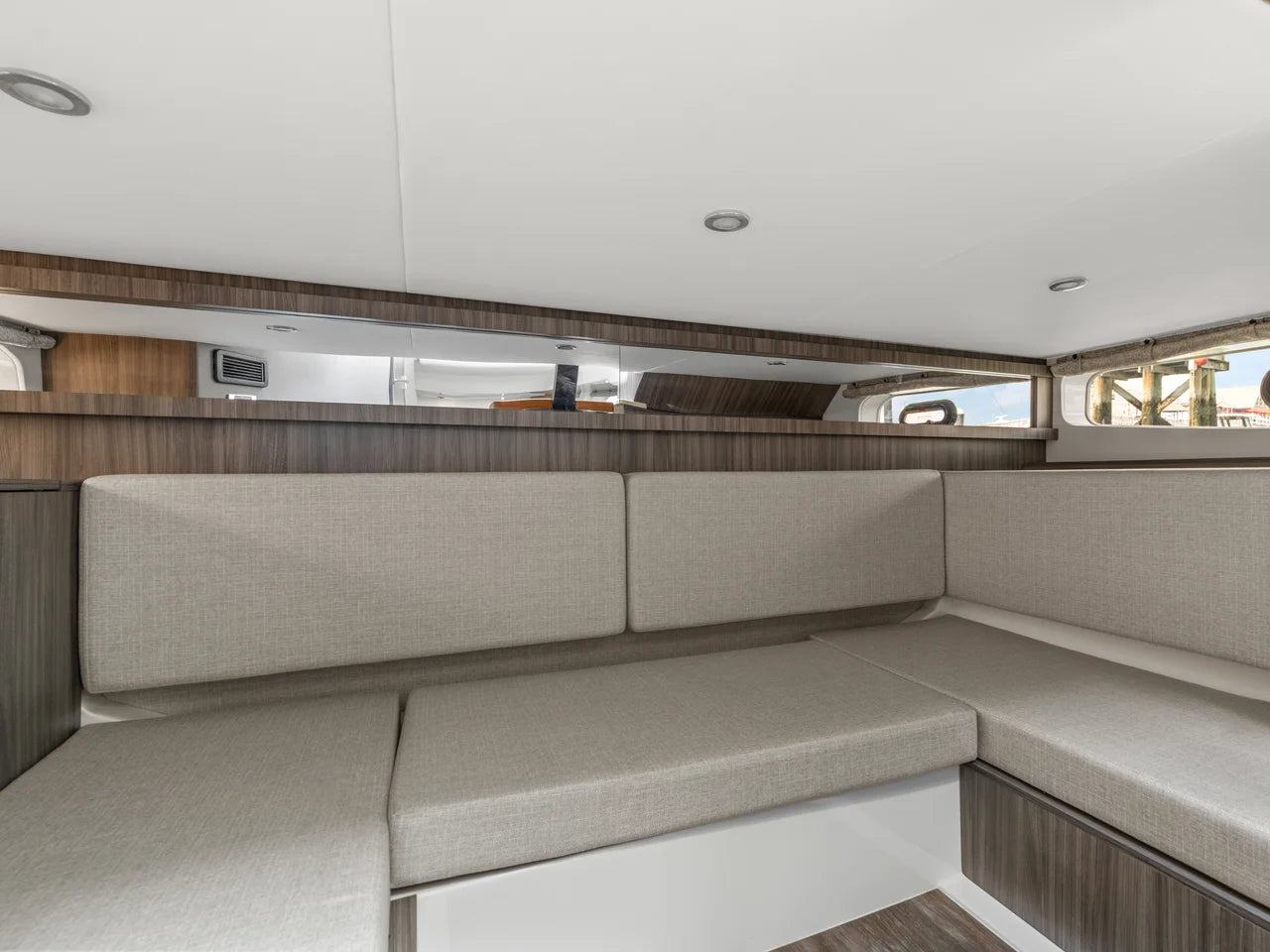 2026 Sea Ray Sundancer 370 Outboard 37.0 feet, Quincy, MA #33