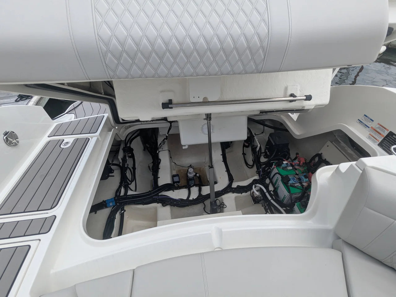 2023 Sea Ray 350 SLX OB 34.0 feet, Grasonville, MD #42