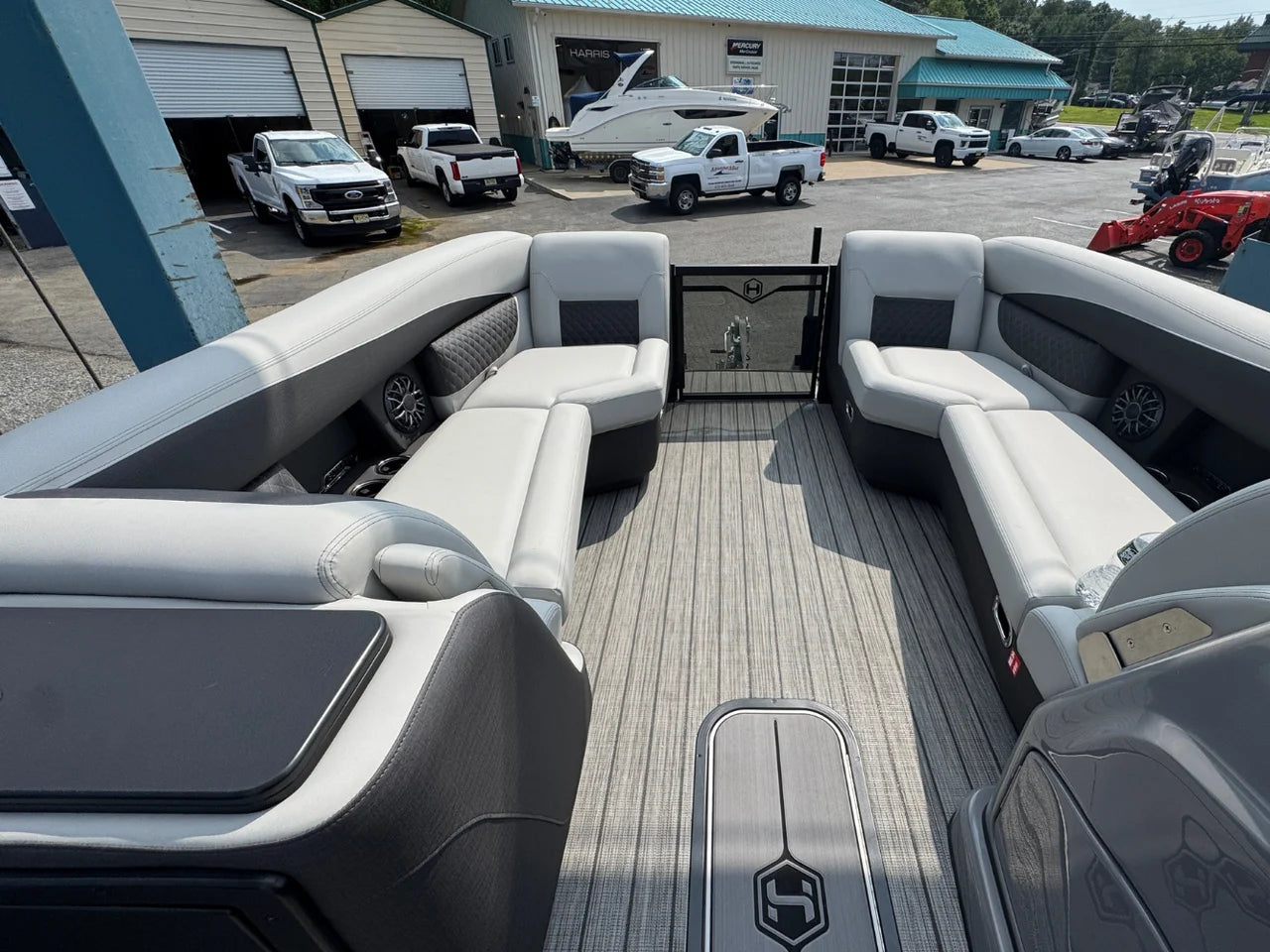 2027 Harris Sunliner 230 23.0 feet, Lake Hopatcong, NJ #22