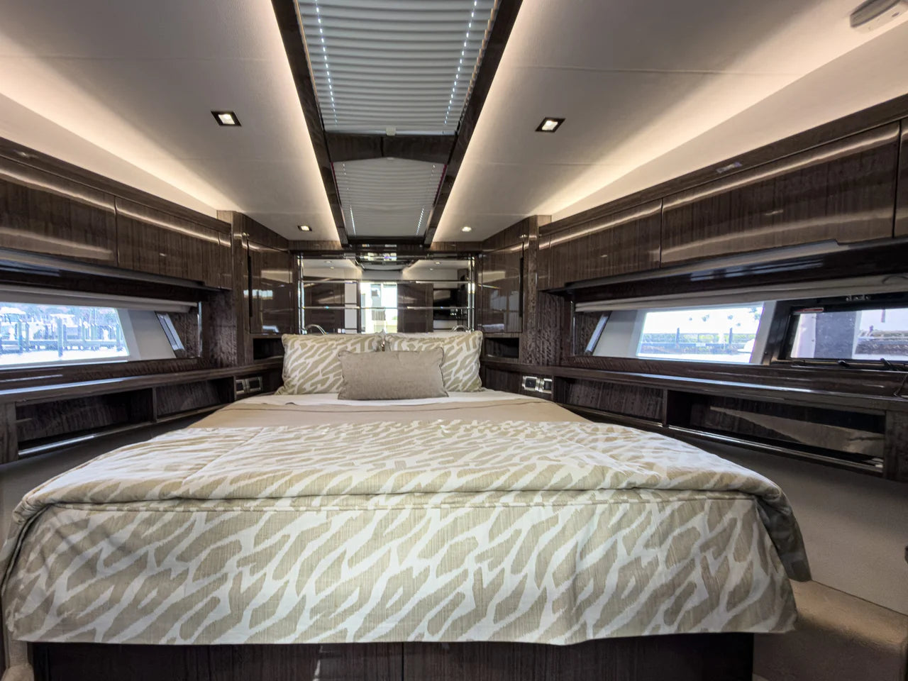 2022 Galeon 550 Fly 55.0 feet, Fort Myers, FL #32