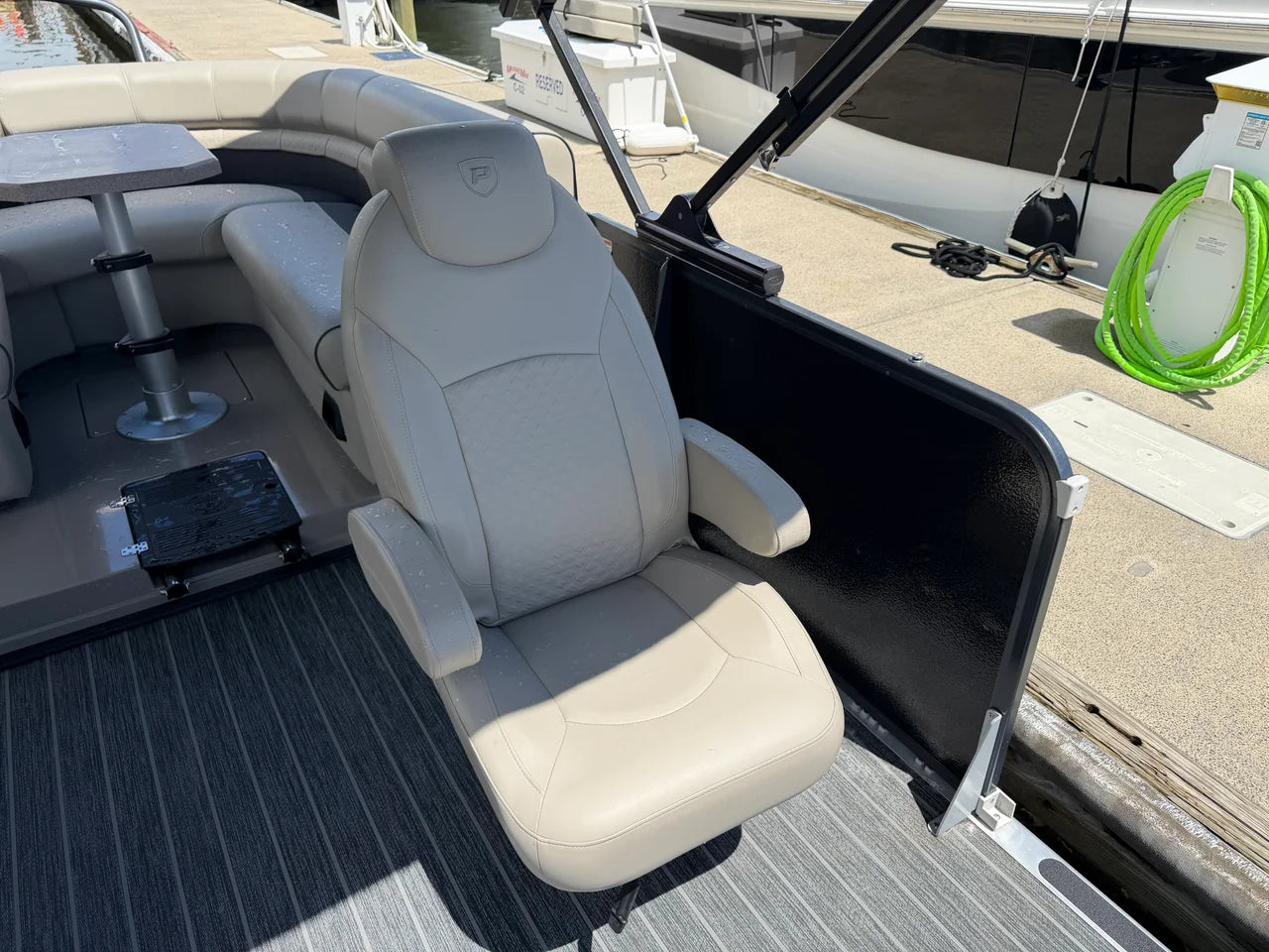2023 Premier 250 SOLARIS REV DL 25.0 feet, Pensacola, Florida #15
