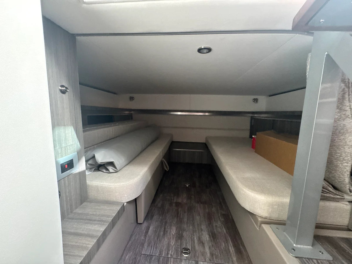 2027 Sea Ray Sundancer 320 Outboard 32.0 feet, Pompano Beach, Florida #32