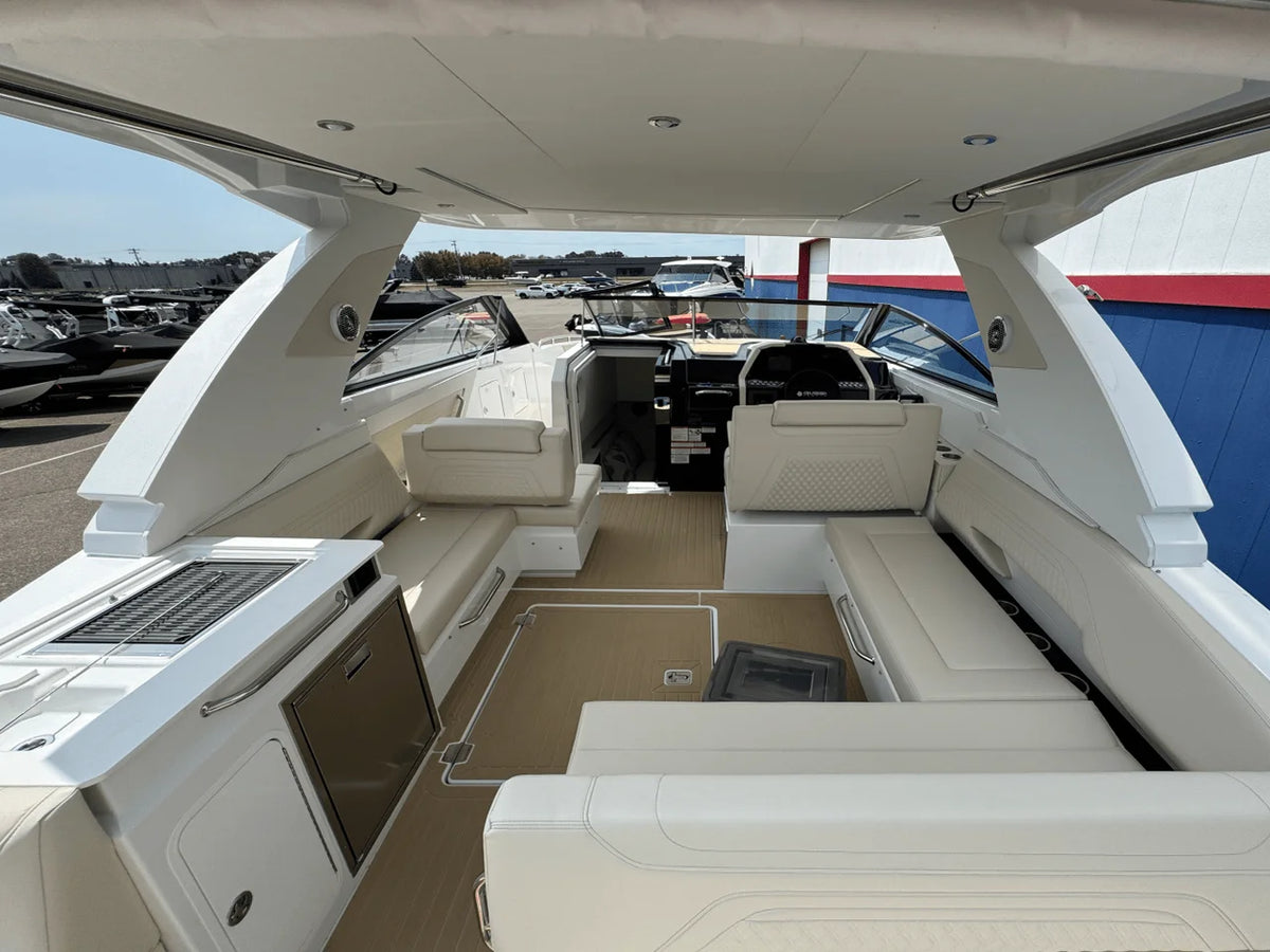 2026 Cruisers Yachts 34 GLS 34.0 feet, Excelsior, Minnesota #18