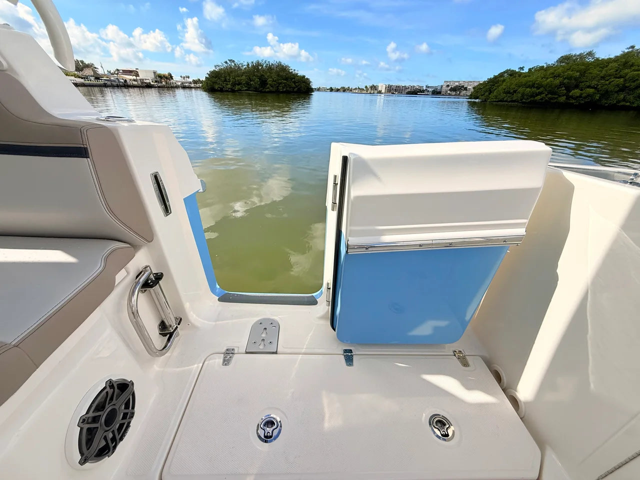 2027 Boston Whaler 330 Vantage 33.0 feet, St Petersburg, FL #34