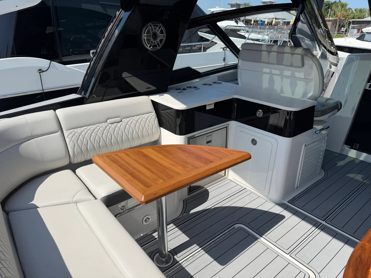 2024 Sea Ray Sundancer 370 Outboard 37.0 feet, Pensacola, Florida #12