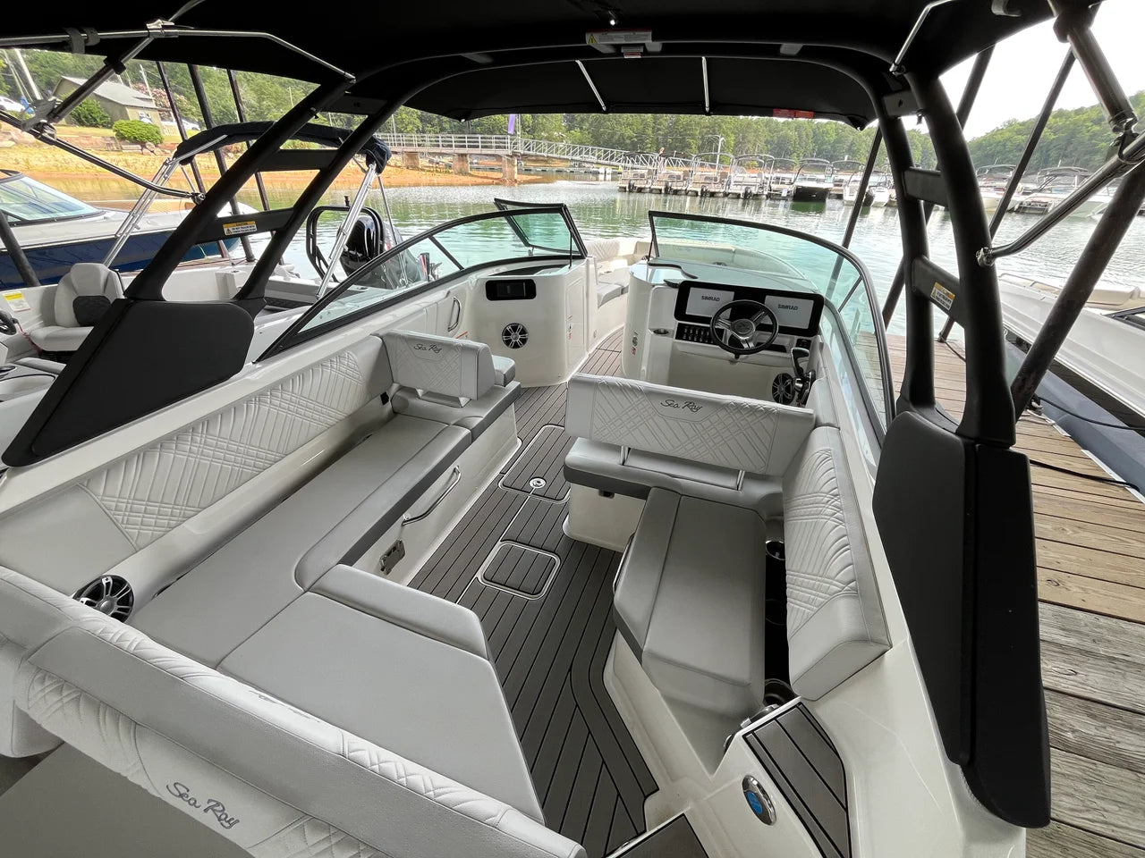 2025 Sea Ray 250 SDX 25.0 feet, Osage Beach, Missouri #5