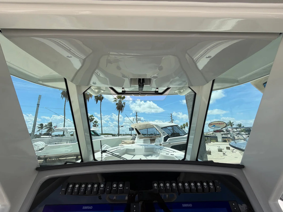 2026 Boston Whaler 330 Outrage 33.0 feet, Stuart, Florida #35