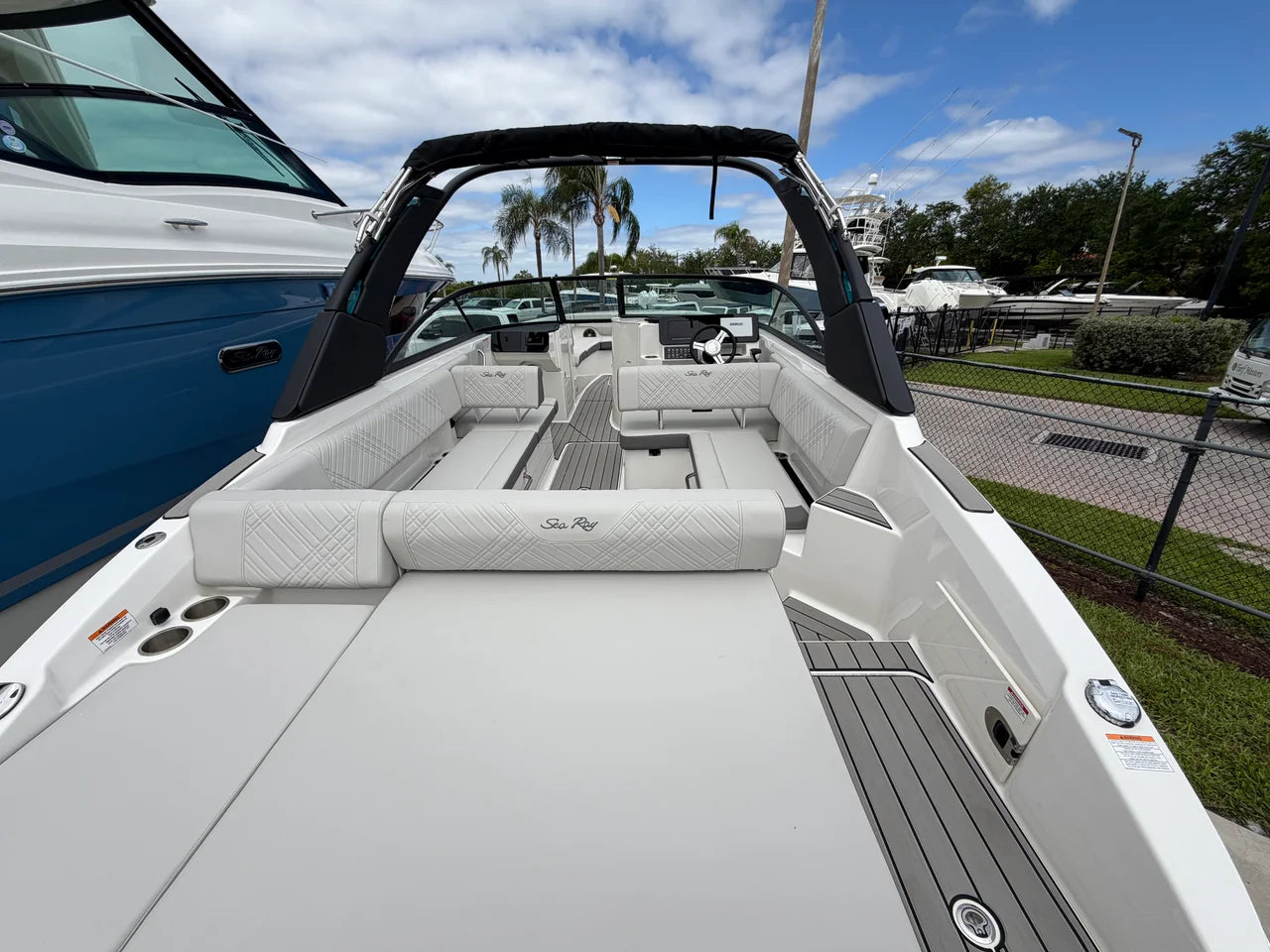 2026 Sea Ray SDX 270 Outboard 27.0 feet, Stuart, Florida #4