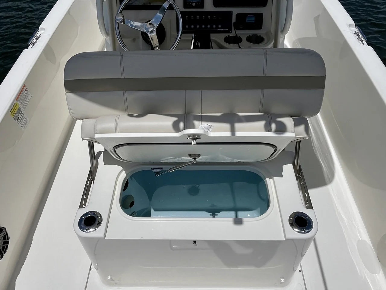 2025 Boston Whaler 250 DAUNTLESS 25.0 feet, Venice, Florida #23