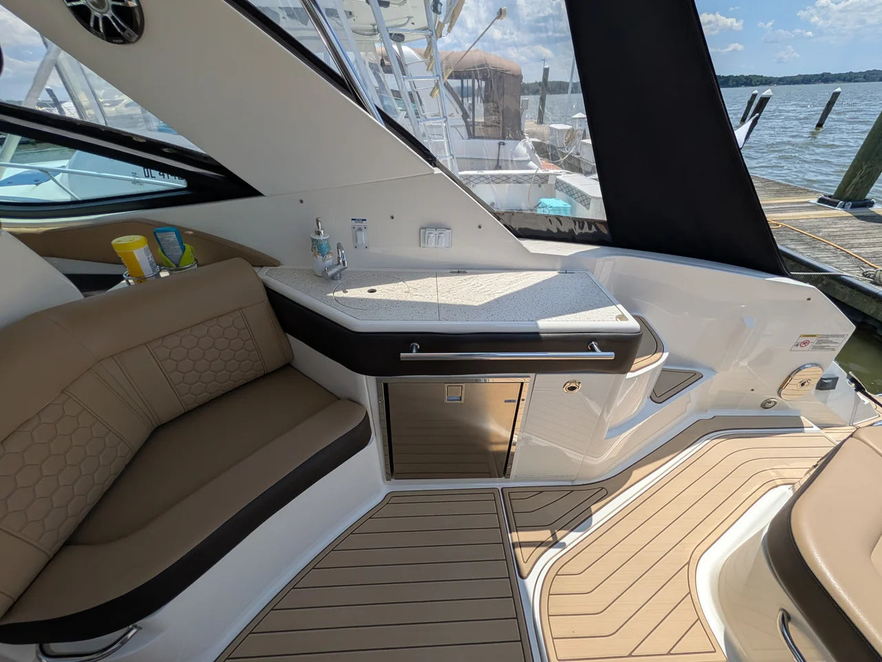 2019 Sea Ray 320 SUNDANCER 32.0 feet, Chesapeake City, MD #15