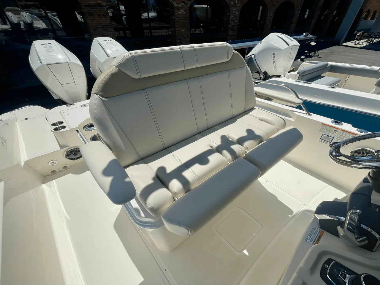 2025 Boston Whaler 280 Dauntless 28.0 feet, Danvers, Massachusetts #14