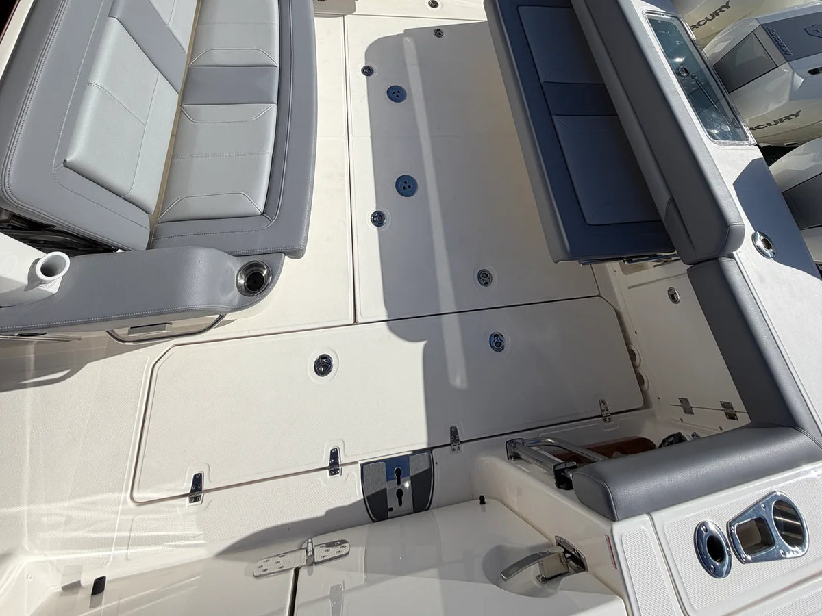 2026 Boston Whaler 380 Outrage 38.0 feet, Jupiter, Florida #28