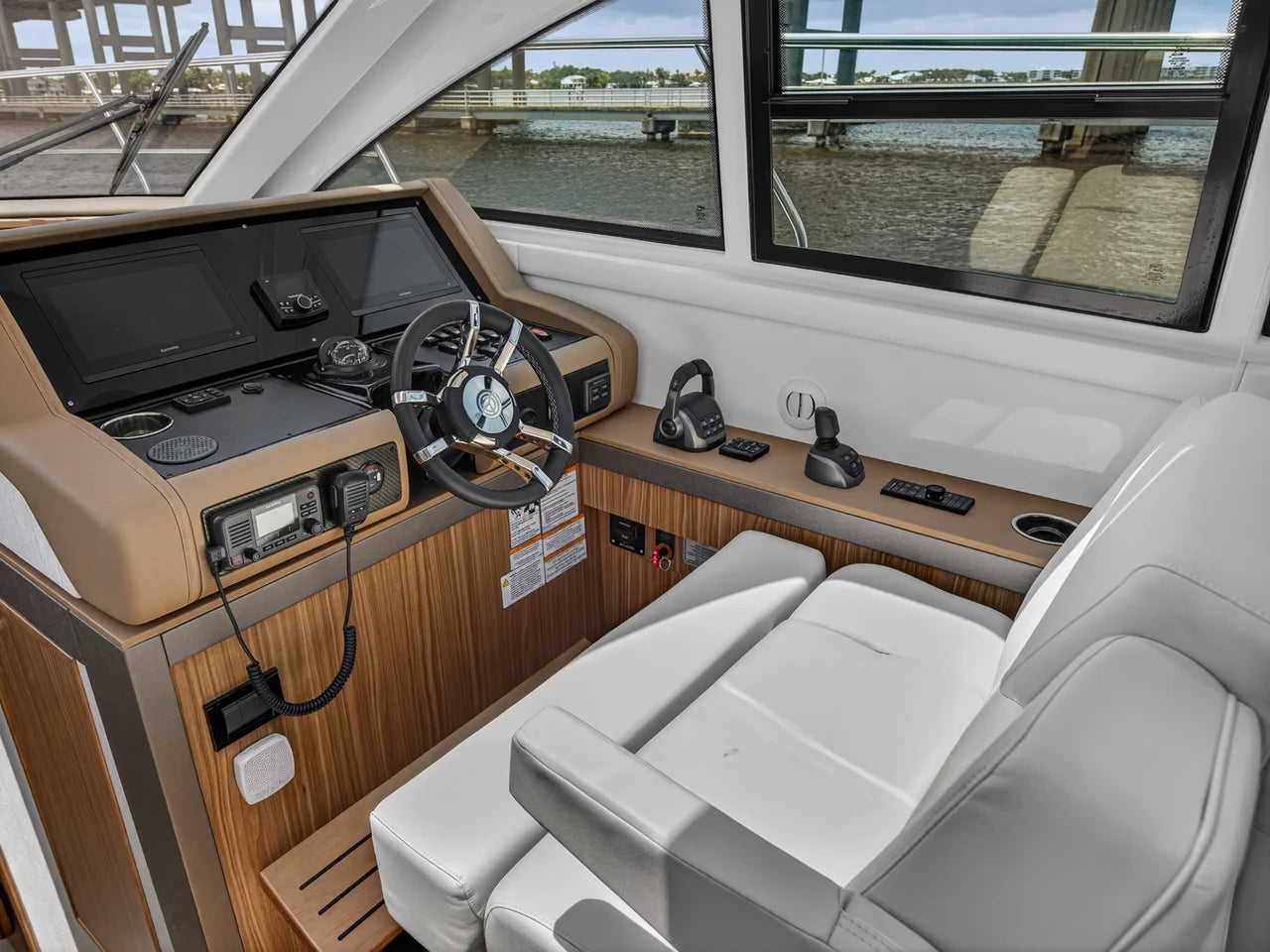 2026 Cruisers Yachts 46 Cantius 46.0 feet, Stuart, Florida #35
