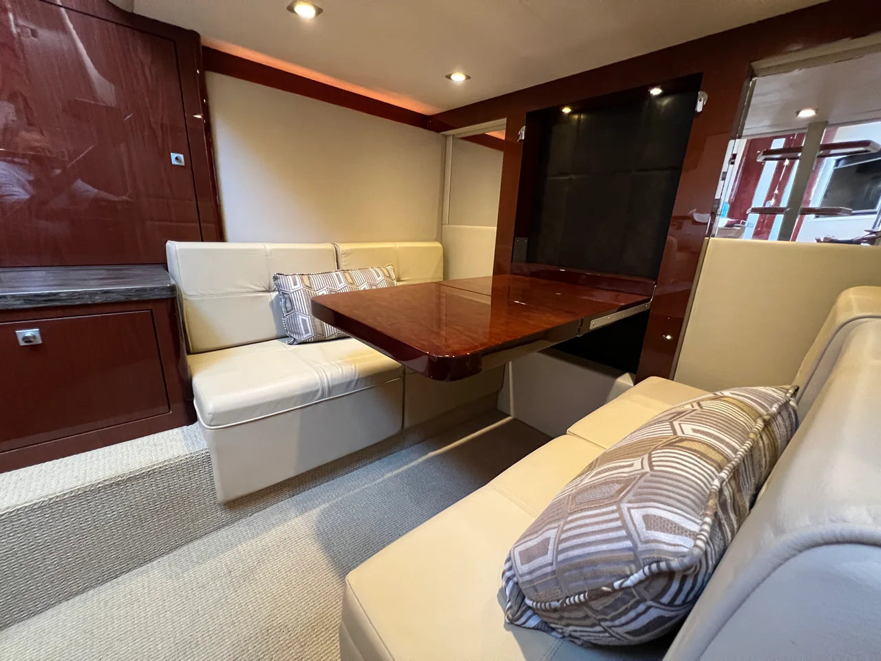 2015 Sea Ray 410 Sundancer 41.0 feet, Huntington, NY #63