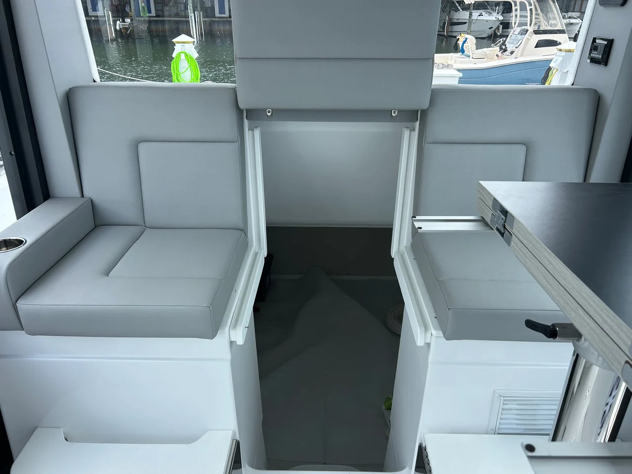 2026 Cruisers Yachts 38 VTR EC 38.0 feet, Pensacola, Florida #19